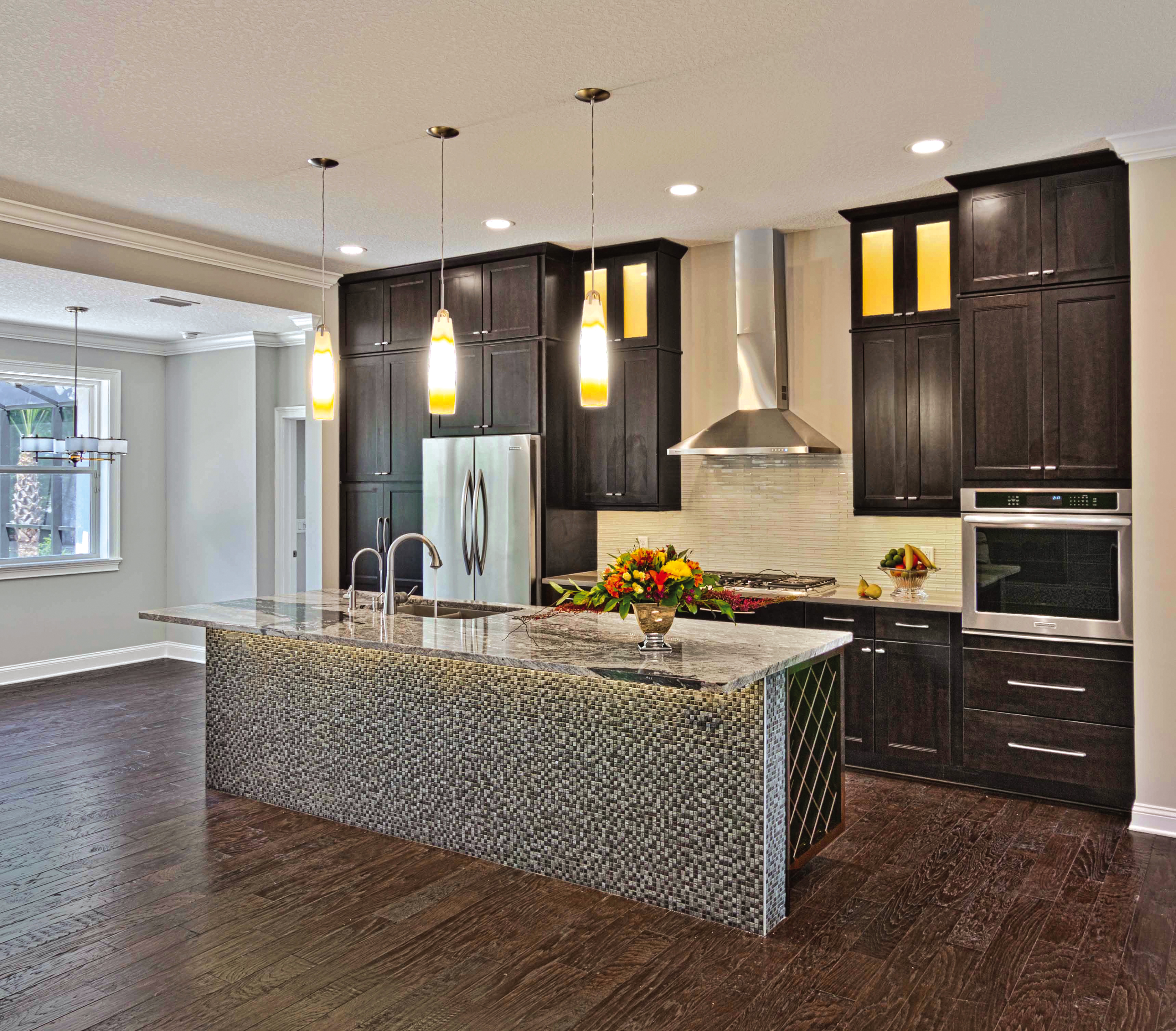 GRANITE KITCHEN COUNTERTOPS, TYPES OF EDGES AND STYLES OF GRANITE